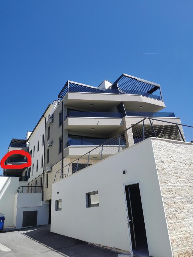 Black Pearl - Luxury Seaside App With Pool & Bbq, Istra Banjole Exterior foto